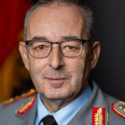 General Carsten Breuer