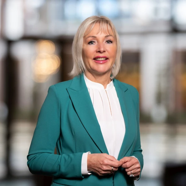 Prof. Dr. Kristina Sinemus