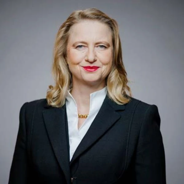 Prof. Dr. Luise Hölscher