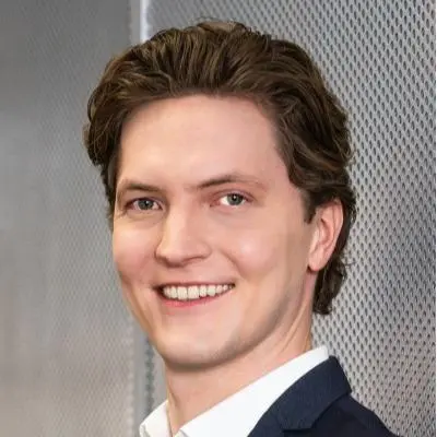 Dr. Konstantin Peveling