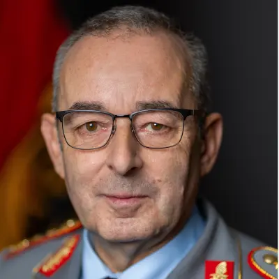 General Carsten Breuer
