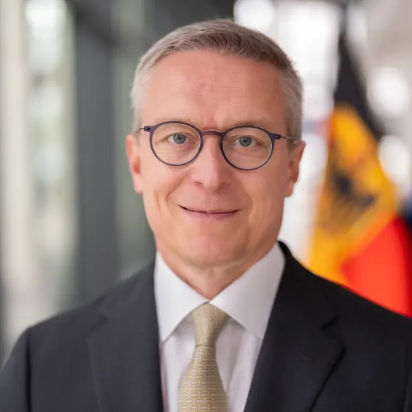 Dr. Karsten Wildberger