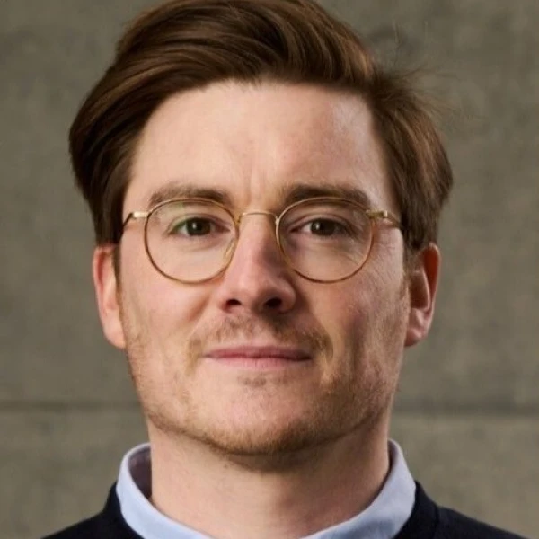 Dr.  Alexander Mrozek