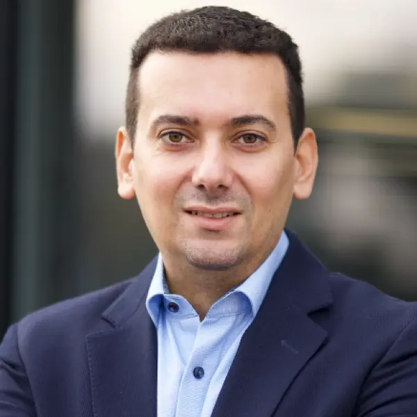 Nikolaos Kalivianakis