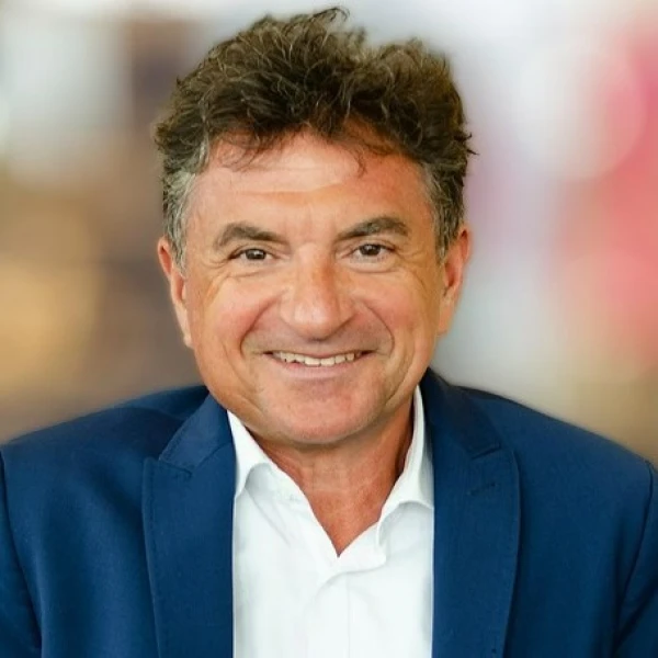 Dr. Ferri Abolhassan